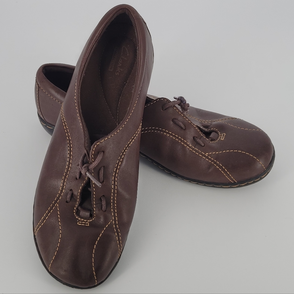 Clarks Brown Leather Oxford Style Sneakers
